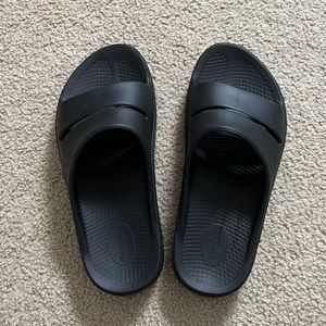 OOFOS Ooahh Slide Sandal - Black